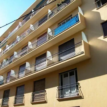 Renove Avec Climatisation Et Wifi En Dernier Etage, Vue A - Fr-1-196-383 * Menton