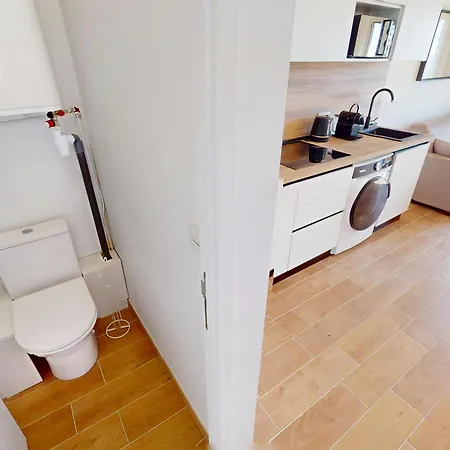 Rénové Climatisé Avec Balcon Et Wifi à - Fr-1-196-383 Appartamento