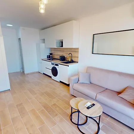 Apartamento Rénové Avec Climatisation Et Wifi En Dernier étage, Vue à - Fr-1-196-383