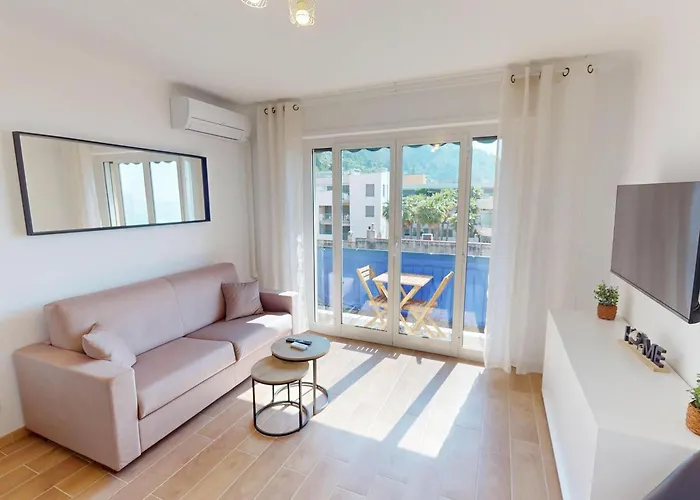 Apartment Renove Avec Climatisation Et Wifi En Dernier Etage, Vue A - Fr-1-196-383 Menton
